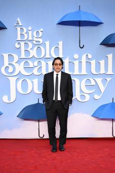 LONDON, ENGLAND – 11. SEPTEMBER: Regisseur Kogonada bei der Europapremiere von „A Big Bold Beautiful Journey” im Odeon Luxe Leicester Square am 11. September 2025 in London, England. (Foto: Jeff Spicer/Getty Images für Sony Pictures)
