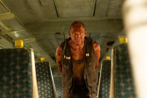 Dr. Kelson (Ralph Fiennes) in Sony Pictures' 28 YEARS LATER: THE BONE TEMPLE. © 2024 CTMG, Inc. Alle Rechte vorbehalten.