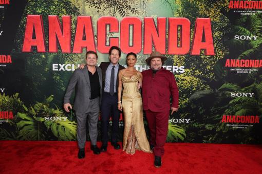 LOS ANGELES, CALIFORNIE – 13 DÉCEMBRE: Steve Zahn, Paul Rudd, Thandiwe Newton et Jack Black lors de la première mondiale du film ANACONDA de Sony Pictures au United Theater on Broadway, le 13 décembre 2025 à Los Angeles, Californie. (Photo : JC Olivera/Sony Pictures via Getty Images) 2025 JC Olivera