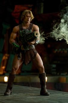 Adam (Nicholas Galitzine) dans MASTERS OF THE UNIVERSE.  © Sony Pictures Releasing Switzerland GmbH