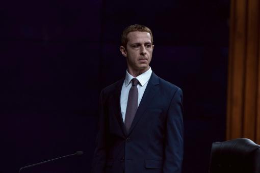 Mark Zuckerberg (Jeremy Strong) dans *THE SOCIAL RECKONING* de Sony Pictures.  © 2026 CTMG, Inc. Tous droits réservés.