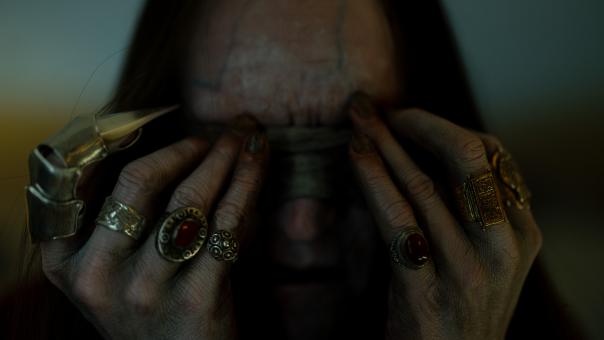Cyrus (Sam Spruell) in Screen Gems' INSIDIOUS: OUT OF THE FURTHER. © 2026 Sony Pictures Releasing Switzerland GmbH