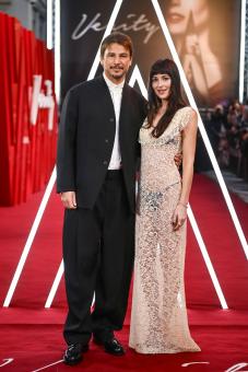 LONDRES, ANGLETERRE – 24 SEPTEMBRE : Josh Hartnett et Dakota Johnson lors de la projection spéciale britannique du film VERITY au Curzon Mayfair, le 24 septembre 2026 à Londres, en Angleterre. (Photo : Eamonn M. McCormack/Getty Images pour Amazon MGM Studios et Sony Pictures Entertainment)  © 2026 Getty Images